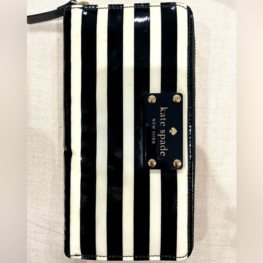 Kate Spade Wallet Black White Stripe Gold Zipper Full Length Brand New BNWT